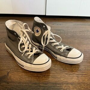 Converse Gray Hi-Tops Sneakers Shoes - Men Size 6 / Women Size 8